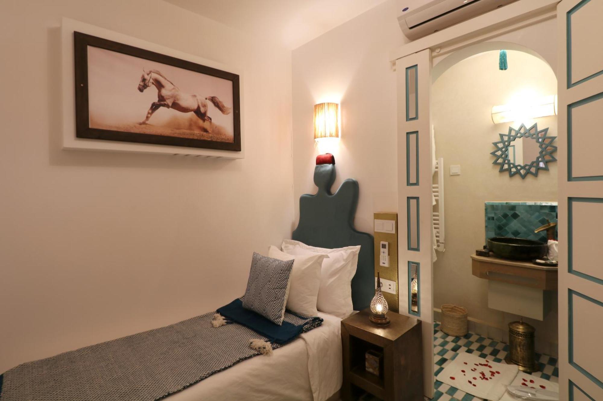 Riad Wazani Square & Spa Marrakesh Room photo